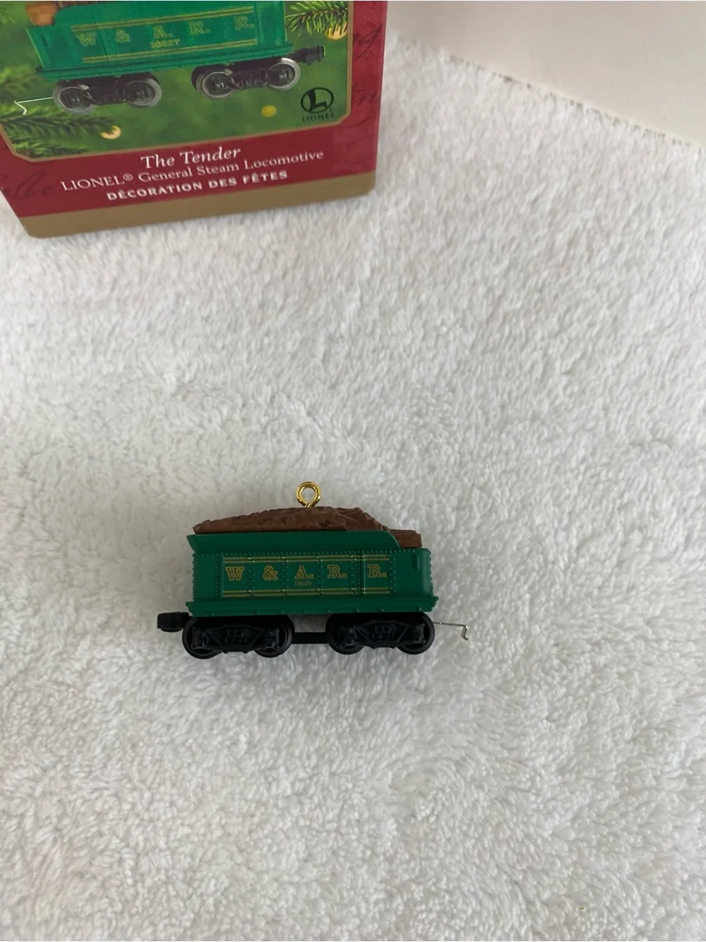 2000 Hallmark Keepsake Ornament The Tender Lionel General Steam Locomotive